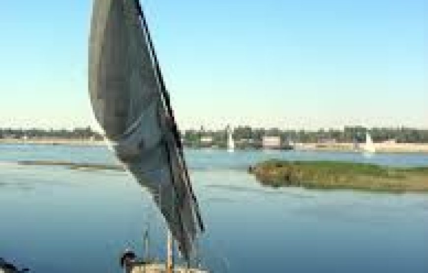 CROISIÈRE SUR LE LAC NASSER D Abu Simbel / Assouan : 4 jours / 3 nuits  .