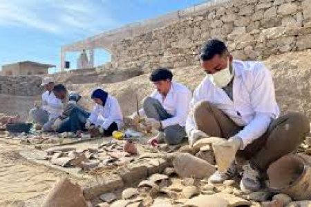 SITES DE FOUILLE ET VISITES SUR MESURE